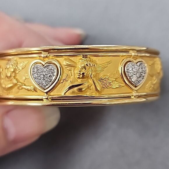RARE Authentic Carrera y Carrera 18K Gold Angel heart pavé Diamond Cuff Bracelet - Picture 2 of 4